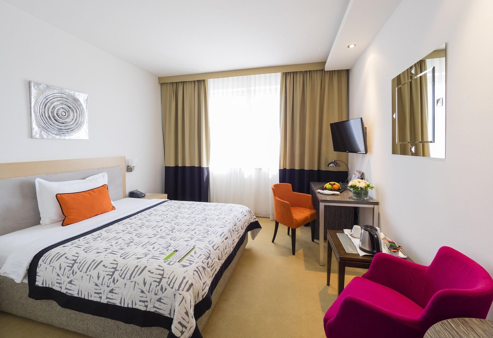 In Hotel Beograd Belgrado Exterior foto